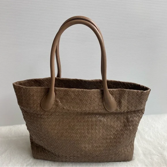 Helen Kaminski Australia Taupe Color 100% Leather Large Tote - Picture 2 of 15